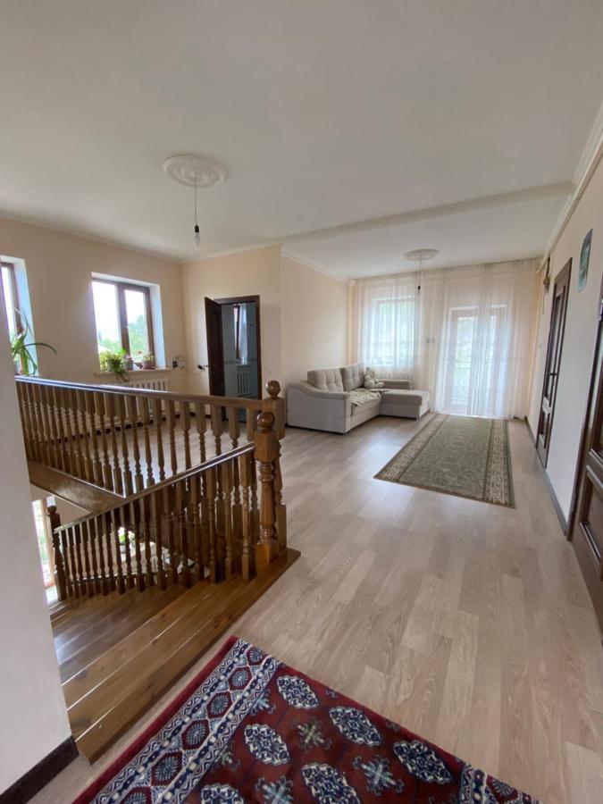 Отель Maksat House Тосор Экстерьер фото
