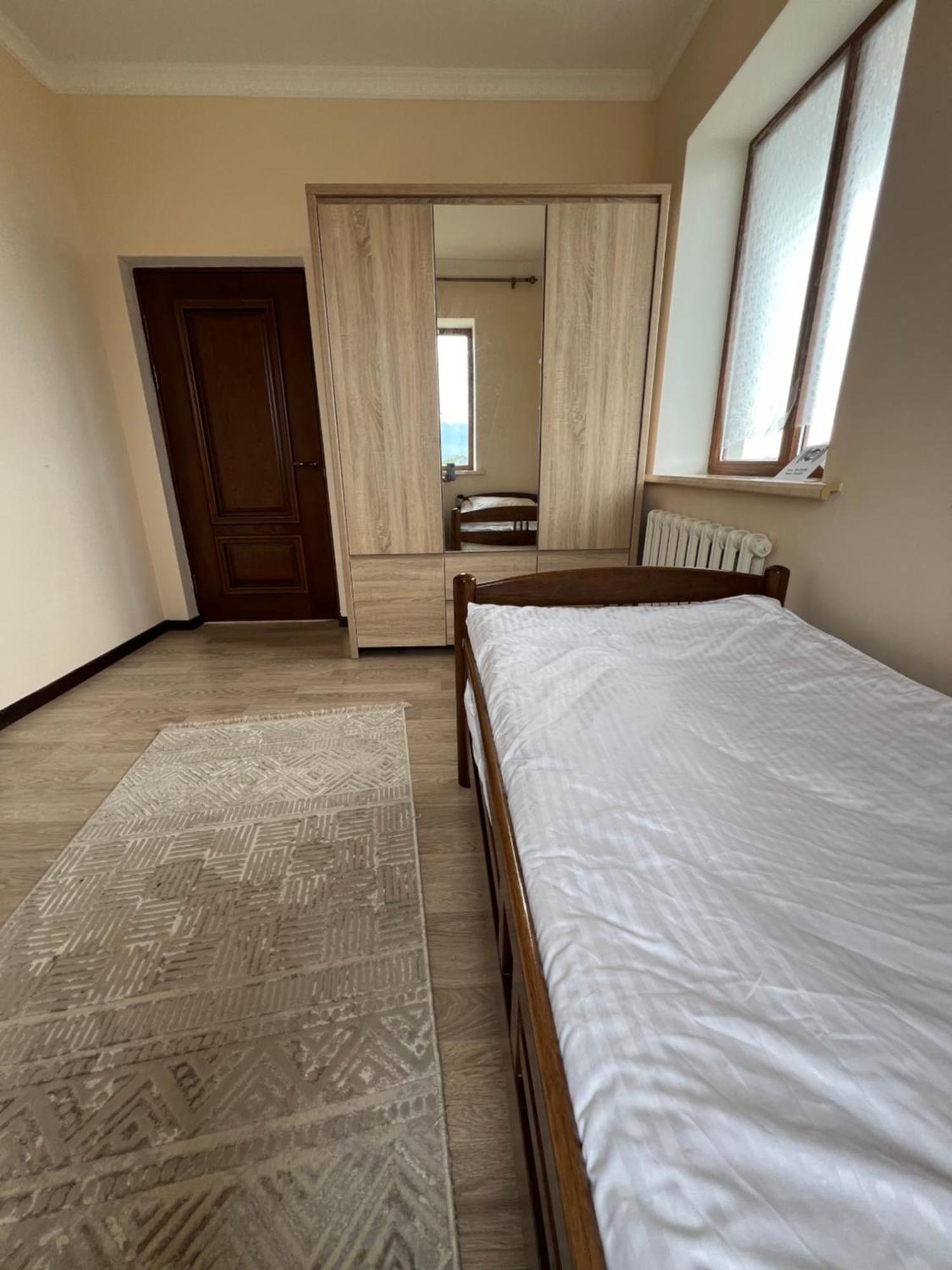 Отель Maksat House Тосор Экстерьер фото